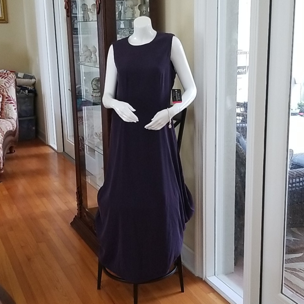 Ladies evening gown David Warren Of NY. New / tags